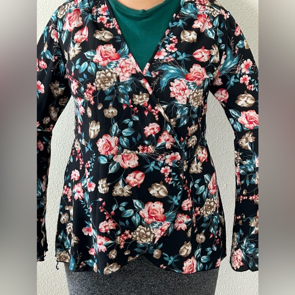 SOLD- Miley + Molly Floral V-Neck Wrap Blouse - Picture 6 of 7
